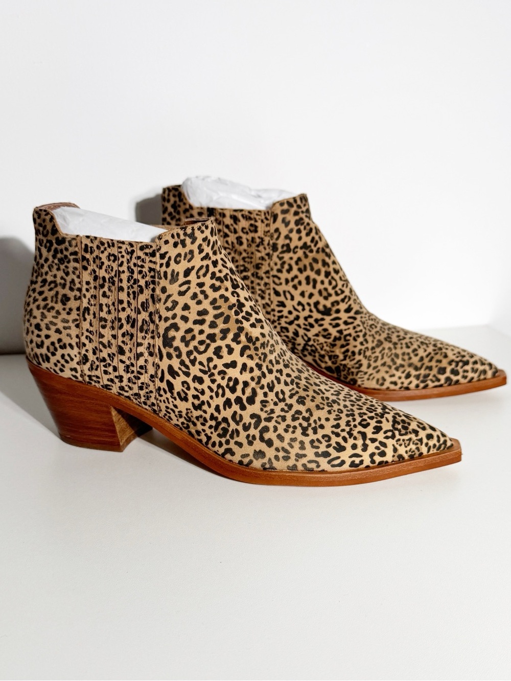 DOLCE VITA Shana Leopard Booties Boots Size 8 Leather